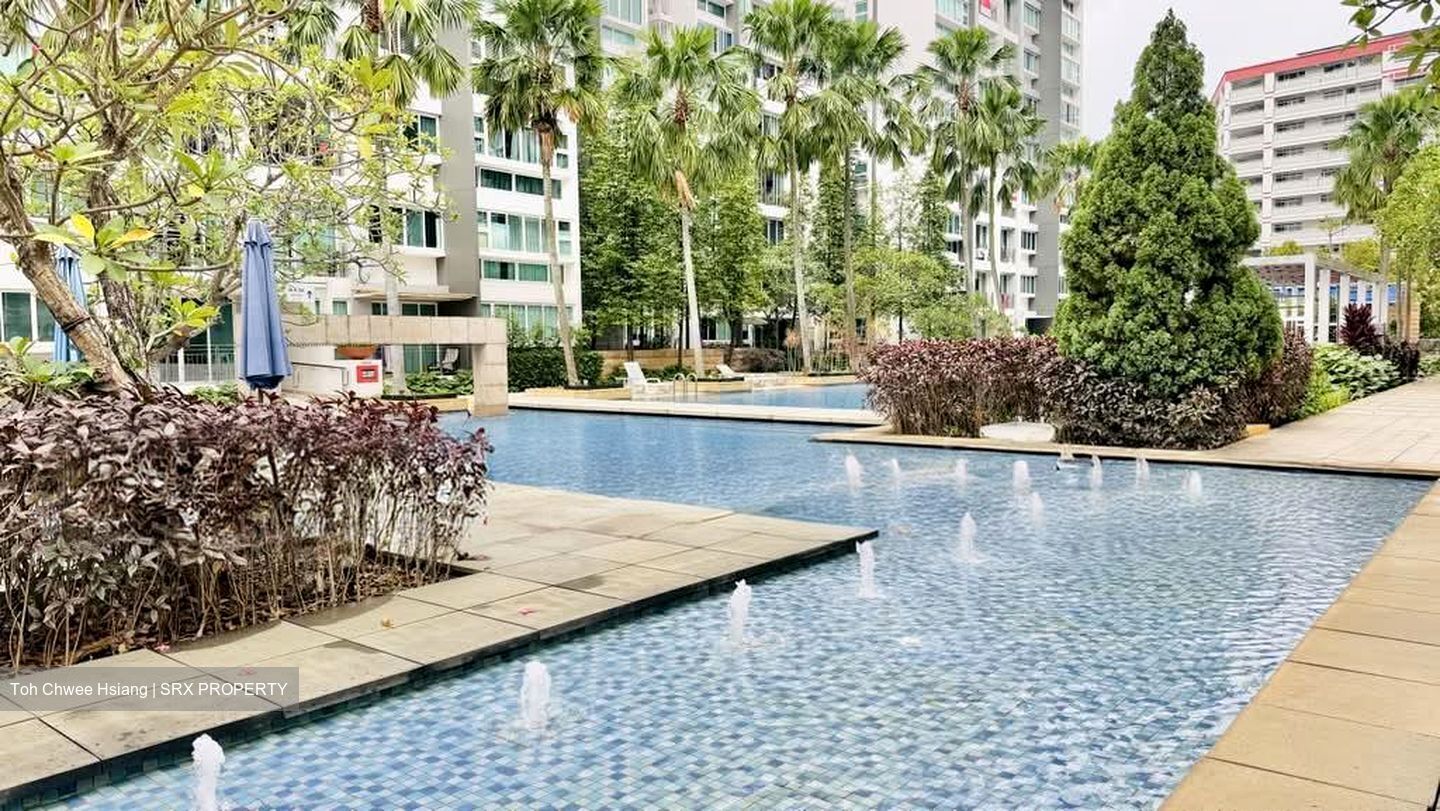 The Esparis (D18), Condominium #584396561